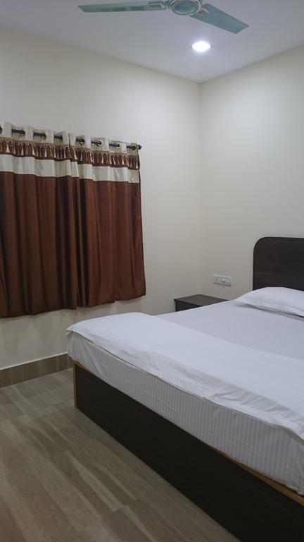 Oyo 1246 Raaj Residency Hotel Chennai Room photo